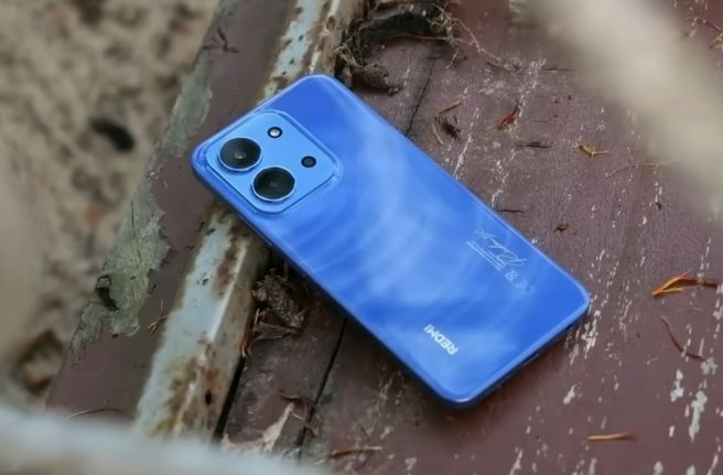 Murah Apling Worth It, RAM 8/256, Baterai 7.000 mAh: Hp Terbaru 1 Jutaan Terbaik Februari 2026