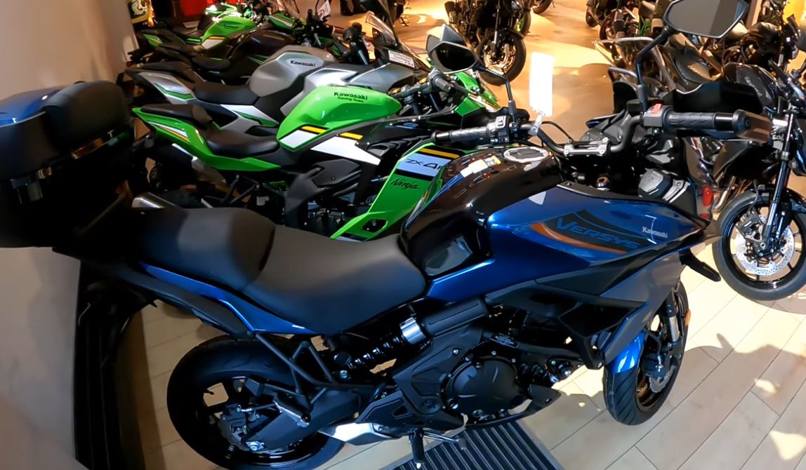 Kawasaki Versys 650 2026 Tampil Mengesankan dengan Warna Baru yang Lebih Menarik