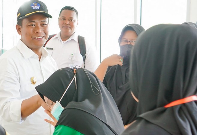 Wabup Rokan Hilir Digerebek Bersama Wanita di Kamar Hotel di Pekanbaru