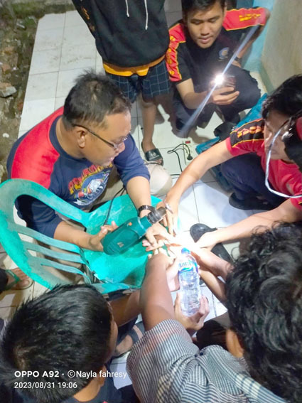 Jari Terjepit Cincin, Dua Warga Bengkulu Selatan Minta Bantuan Petugas Penyelamat