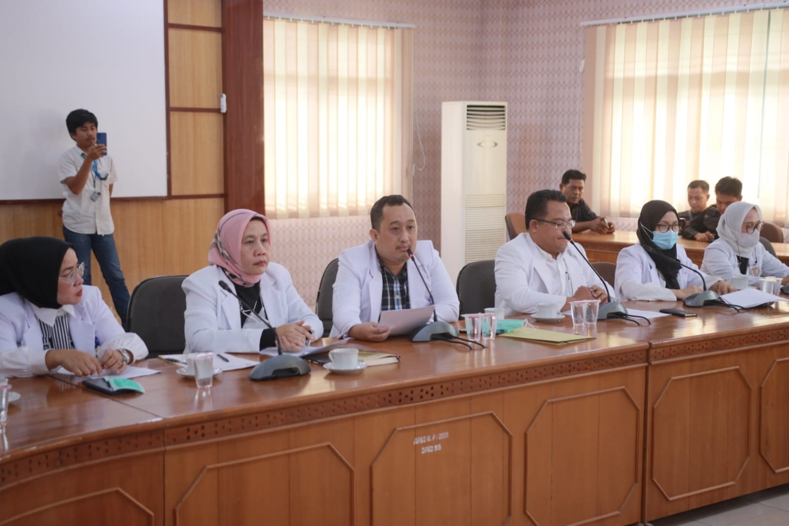 Insentif Tak Kunjung Dibayar RSHD Manna, Belasan Dokter Datangi DPRD Bengkulu Selatan