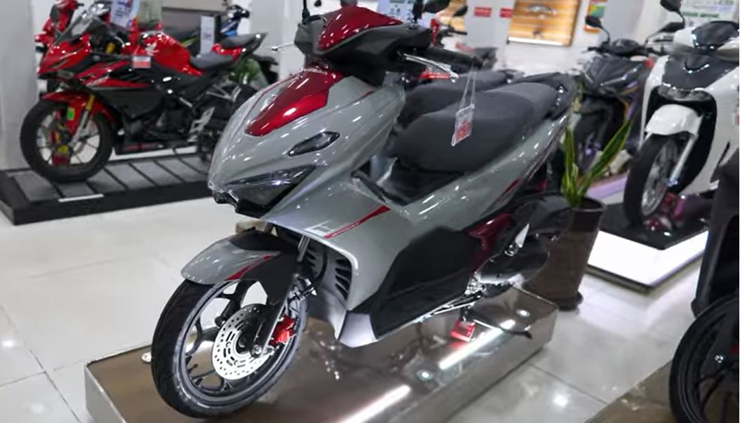 Honda Air Blade 125 & 160 Versi 2026 Mengaspal! Desain dan Fitur Berubah, Teknologi Crystal Light Disematkan