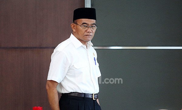 Pemerintah Terpaksa Hapus Cuti Bersama Natal 2021