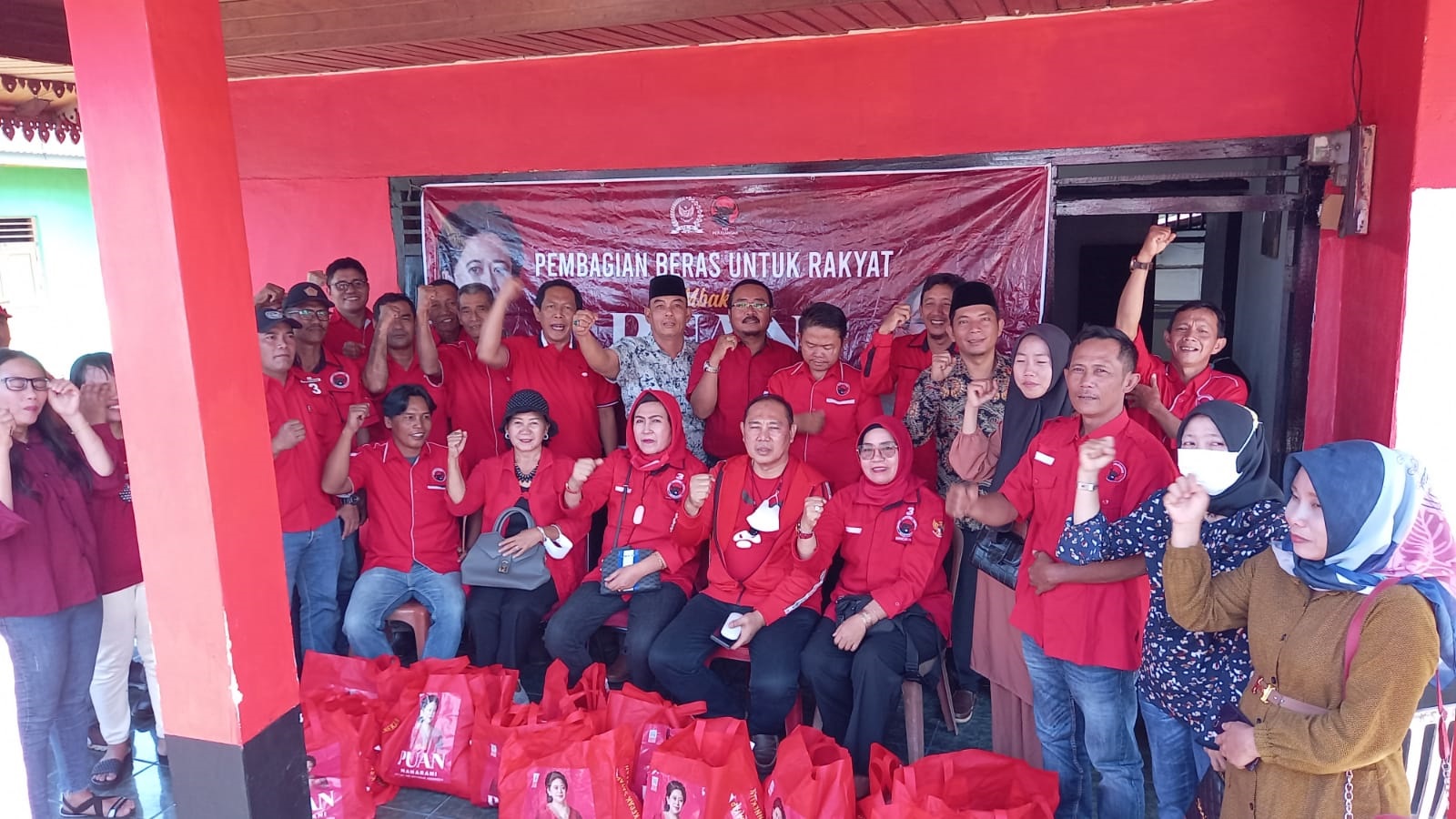 Kader PDI Perjuangan dan Masyarakat Bengkulu Selatan Dukung Puan Maharani Sebagai Capres