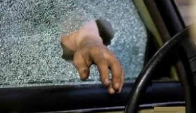 Bandit Pecah Kaca Kembali Beraksi, Mobil Warga Pino Raya Jadi Korban