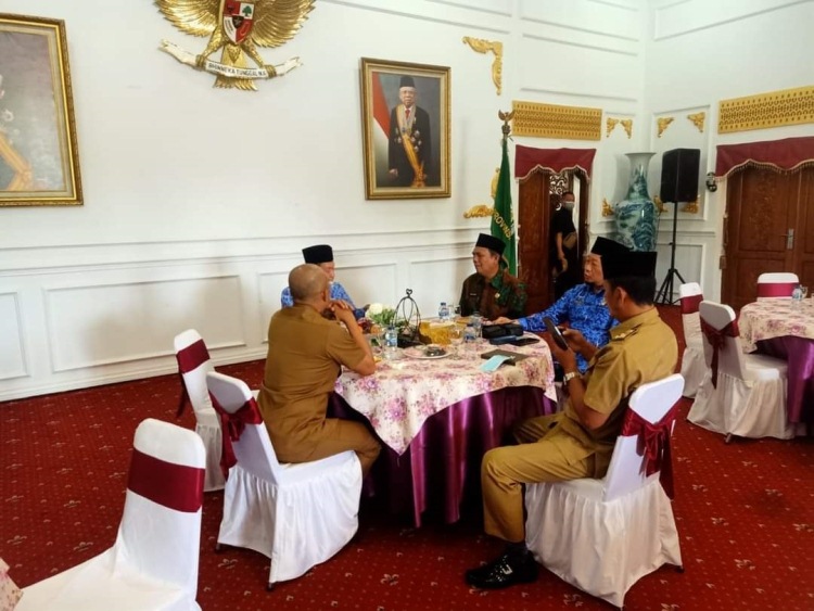 Petani Kelapa Sawit Bisa Tersenyum Kembali