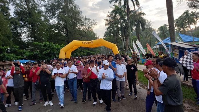 Hari Bhakti Adhyaksa Ke 63, Masyarakat Bengkulu Selatan Turun Ke Jalan dan Pantai Pasar Bawah