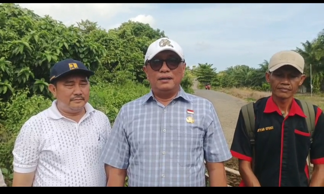 Ruas Jalan Amblas ke Pasar Sembayat Diperbaiki