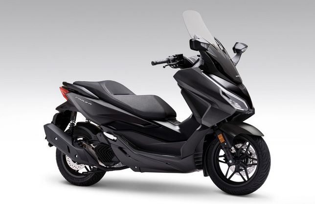 Honda Tambah Pasukan! Luncurkan Honda Forza 125, Memiliki Fitur Hampir Sama Dengan Versi 350 CC 