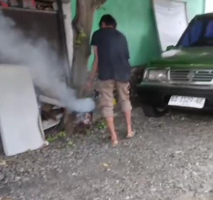 HEBAT! Pemuda Bengkulu Selatan Racik Ramuan Fogging Pembasmi Nyamuk DBD