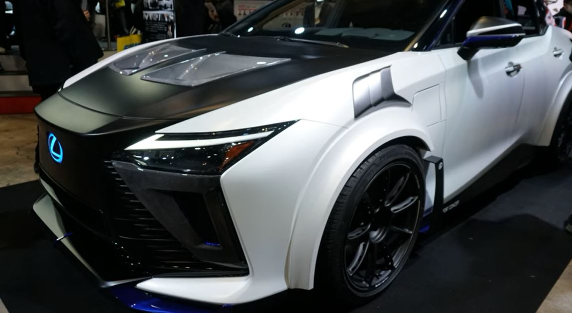 Lexus RZ600e F Sport Performance Dirilis! SUV Listrik Mewah Berkarakter ...