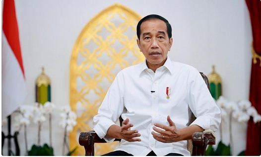 Presiden Jokowi Larang Rokok Dijual Ketengan, Rokok Elektrik Diatur