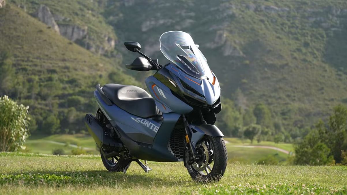 Zontes 368E: Skuter Bongsor Baru di Vietnam, Harga 125 Juta Rupiah