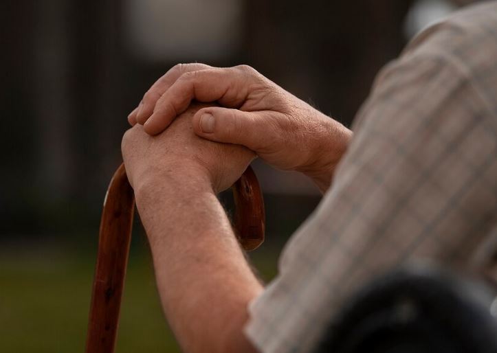 Amalan Terbaik di Ujung Usia, Wajib Diketahui bagi Anda Umur 60 Tahun ke Atas