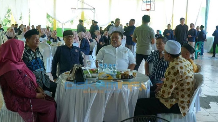 Mendes PDT dan Bupati Bengkulu Selatan Hadiri Reuni Alumni SMAN 1 Manna Angkatan 1993