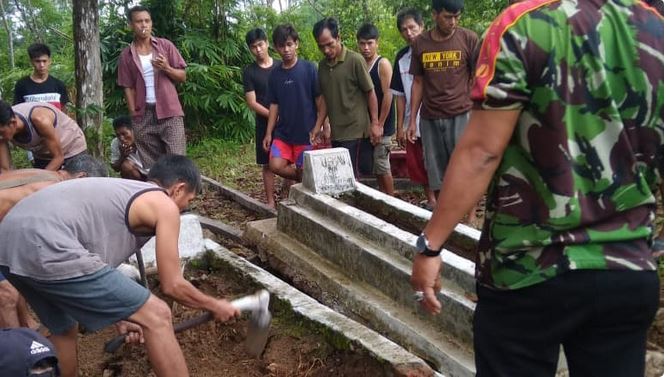 Astagfirullah! Makam Pasutri di Musirawas Diminta Pindah Setelah Pemilik Lahan Kalah di Pilkades