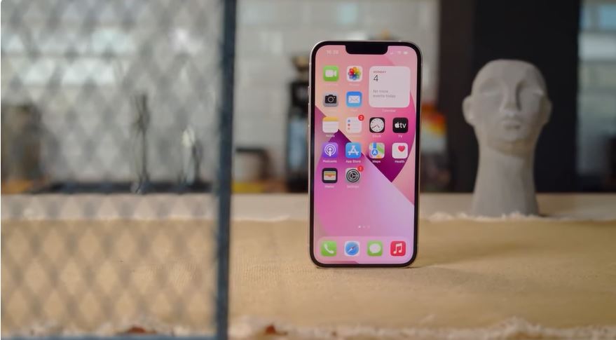  5 HP iPHone Turun Harga Gila-gilaan di September 2024