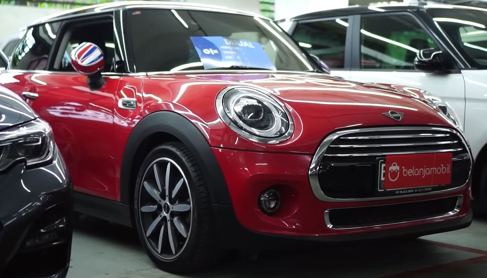 Ganti Oli Saja 4,7 Juta, Ini Penyebab Utama Harga Mobil Mini Cooper Mahal 