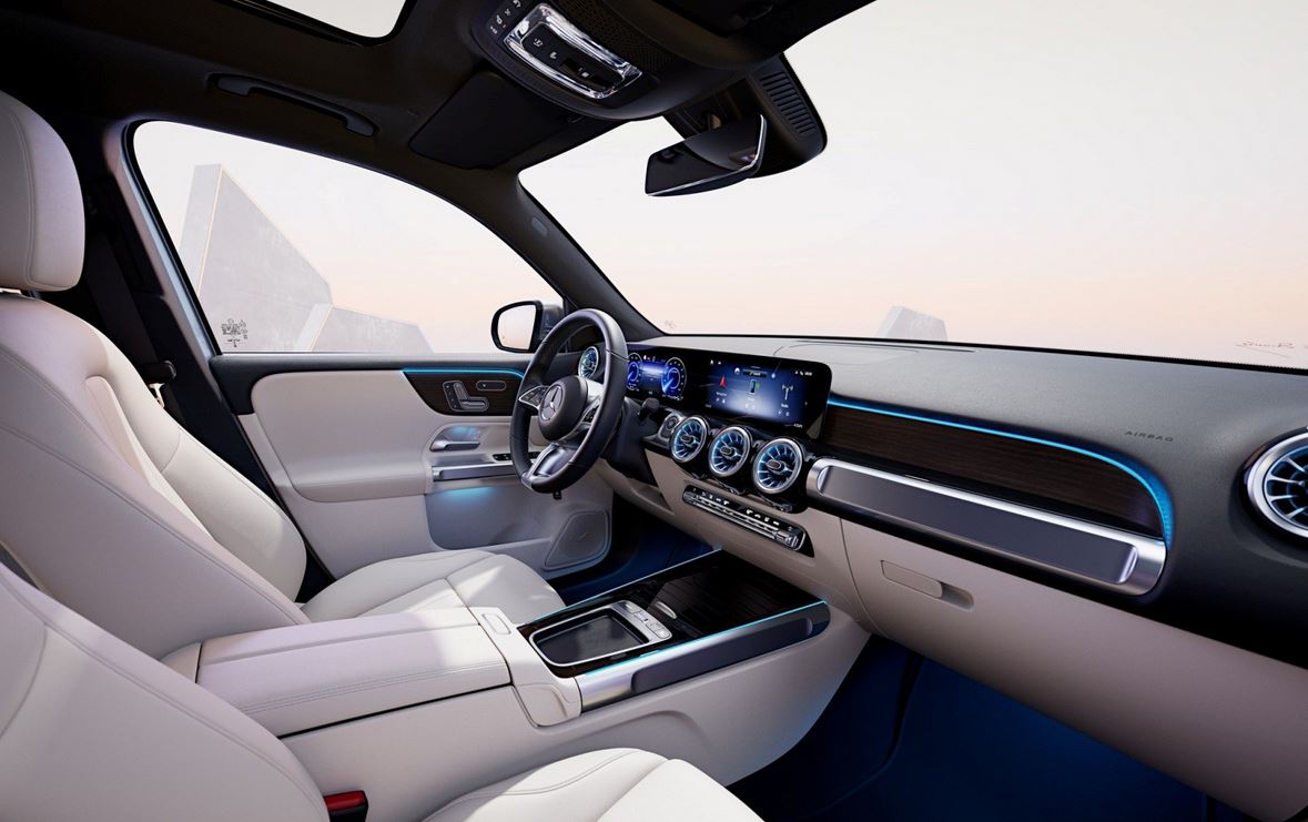 Mercedes Benz Vietnam Umumkan Harga Baru untuk EQB 250+ Facelift