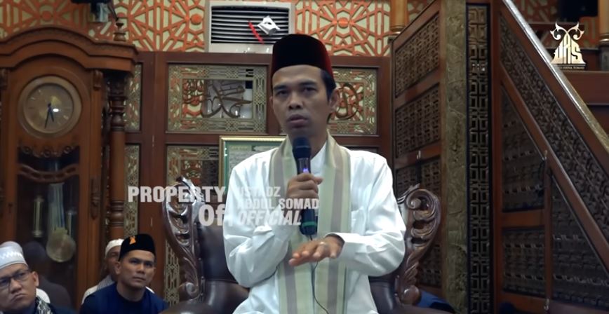 Ustadz Abdul Somad : Allah Melaknat Laki-laki yang Berpenampilan Menyerupai Perempuan