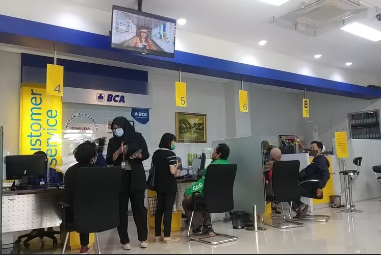 Berapa Angsuran Pinjam Uang Rp 10 Juta di Bank BCA? Cek Syarat dan Cara Pengajuannya