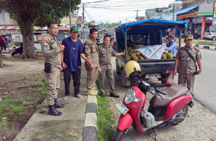 Pemkab Kaur Ingatkan Pedagang Tidak Buka Lapak di Lapangan Merdeka Bintuhan