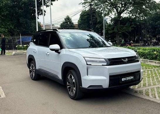 Wuling Perkenalkan SUV 7-Seater Terbaru dengan Opsi EV dan PHEV, Ini Detailnya