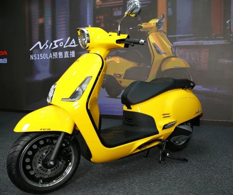 Skutik Retro Modern Lebih Canggih dari Stylo, Segini Harga Honda NS150LA