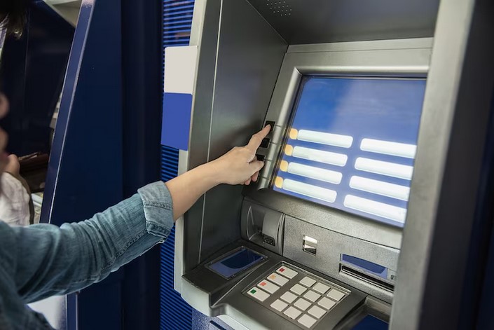 Cara Mudah Mengisi Saldo DANA di Alfamart, ATM, dan Melalui M-Banking