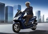 Harga Honda PCX 160 Terbaru 2026: Biaya Operasional Mulai Rp236 Ribuan per Bulan
