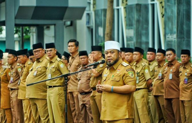 Bahas Nasib Masa Depan Tenaga Honorer di Bengkulu, Gubernur Helmi Hasan Temui Kepala BKN