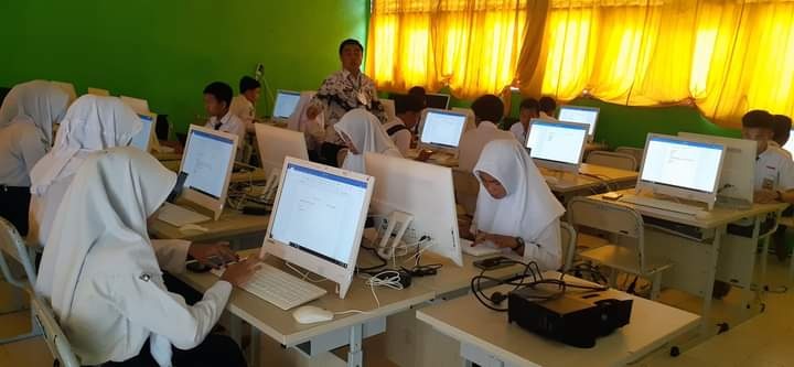 Dikbud Dorong Sekolah Bengkulu Selatan Terapkan Pendidikan Berbasis Online
