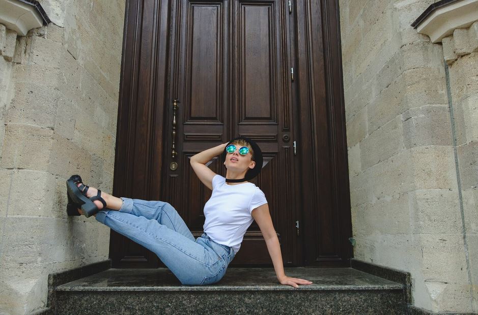 8 Inspirasi Model Pintu Minimalis Elegan, Bikin Hunian Makin Stylish dan Berkelas