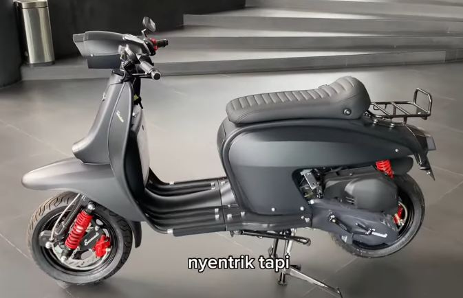Scomadi Technica 150i, Motor Matic Paling Nyentrik dengan Gaya Klasik Modern
