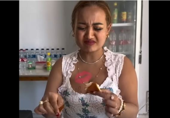 Makan Kriuk Babi Sambil Ucap Bismillah: Polda Sumsel Jerat Lina Mukherjee Pasal Penistaan Agama