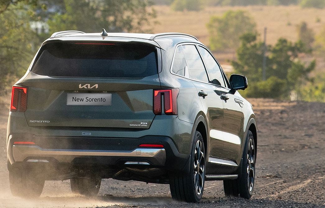 Dibanderol Mulai Rp 1,2 Miliar, Kia Sorento Facelift Resmi Meluncur! Kabin Lega, Ada 7 Kursi Fleksibel 