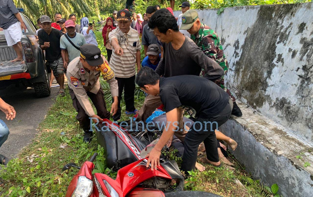 BREAKING NEWS: Ibu dan Anak Ditemukan Tewas di Pinggir Jalan Desa Ulak Agung Kaur, Diduga Korban Lakalantas 