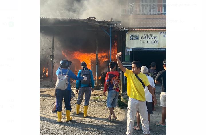 Rumah Warga di Bengkulu Selatan Ludes Terbakar, Kerugian Capai Rp200 Juta