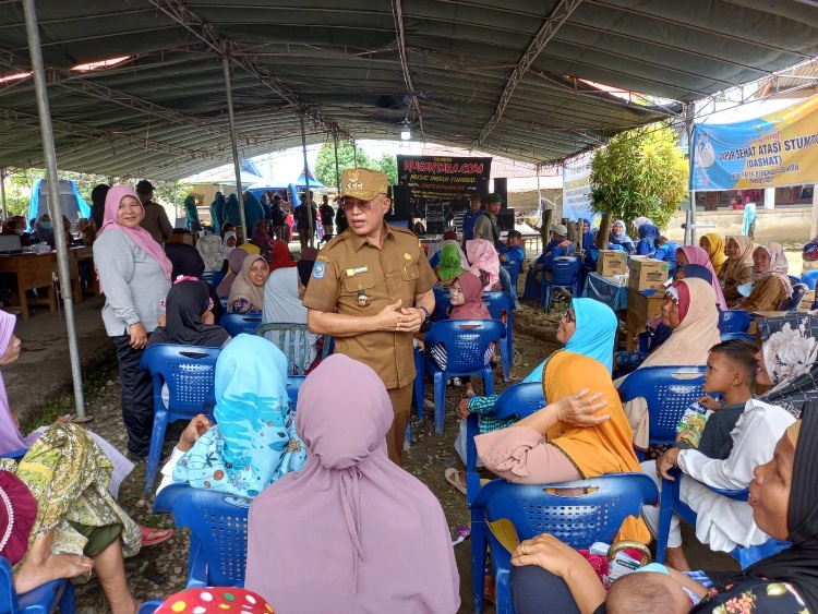 Buji'akan Dusun: Bupati Bengkulu Selatan Nginap di Muara Danau