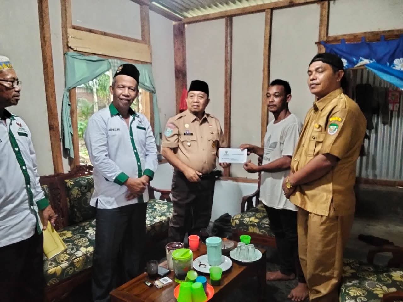 Penderita Kanker Mendapat Santunan dari Pemkab dan Baznas Seluma
