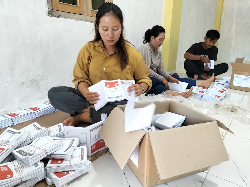 Bawaslu: 447 Lembar Surat Suara Pilpres yang Diterima KPU Bengkulu Selatan Rusak