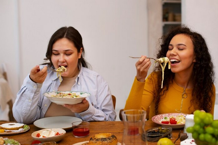 Ketagihan Makanan Pedas? Waspada! Anda Dalam Bahaya, Ini Dampak Bagi Kesehatan