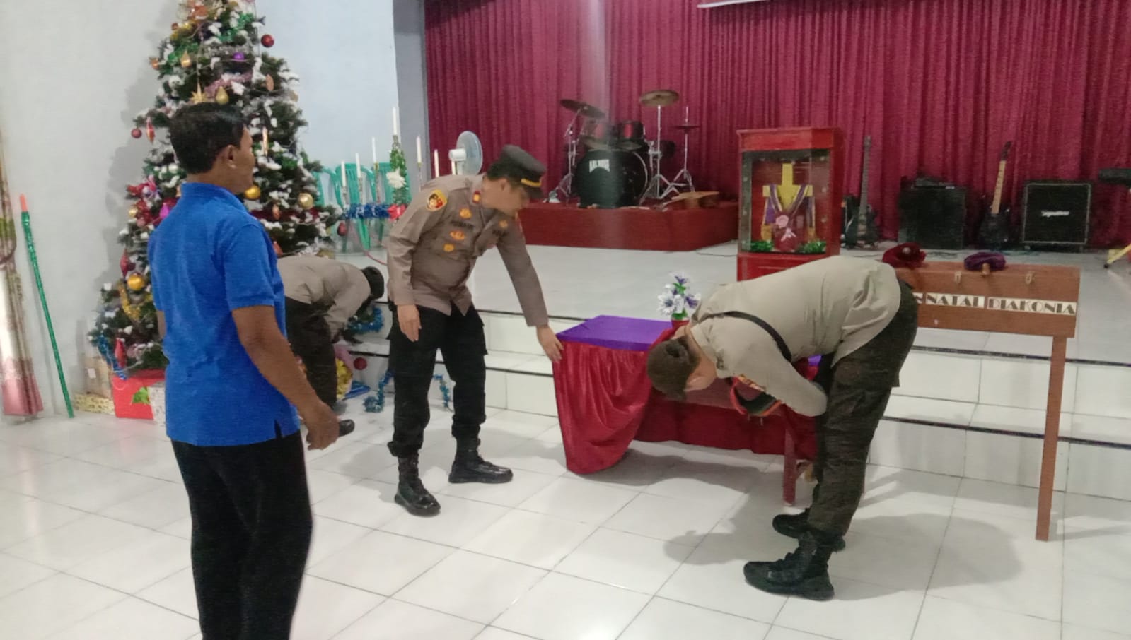 Pastikan Natalan Aman, Polisi Periksa Gereja di Pino Raya