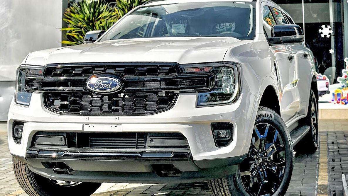 Ford Everest 2026 Hadir dengan Varian Performa Terkuat, Dibekali 355 Tenaga Kuda