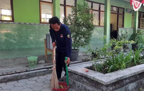 FHNK2I Minta Pemerintah Hadiahkan Kemerdekaan Kepada Penjaga Sekolah, Angkat Juga Jadi PPPK! 