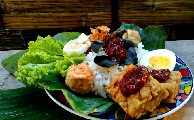 Cacam! Nasi Kentut dan Kerupuk Melarat Jadi Favorit, Berikut 9 Makanan Aneh di Indonesia