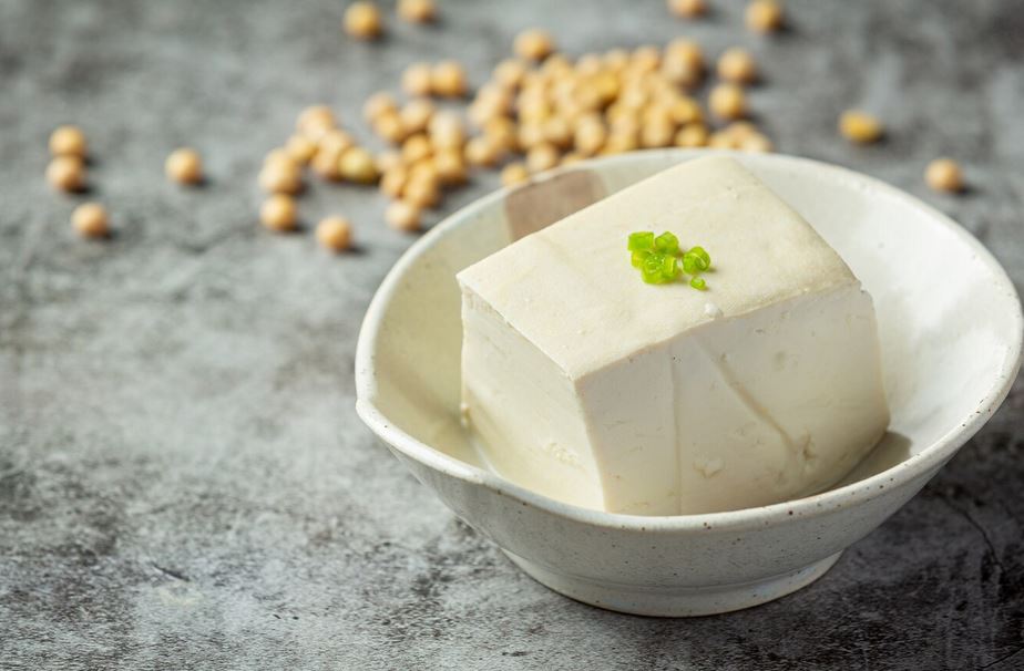 9 Sumber Kalsium Terbaik untuk Usia 50+ Selain Susu