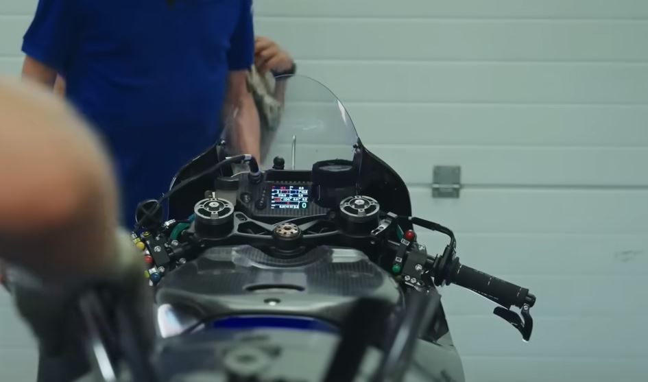 Yamaha Resmi Perkenalkan Prototipe YZR-M1 V-Four 2026