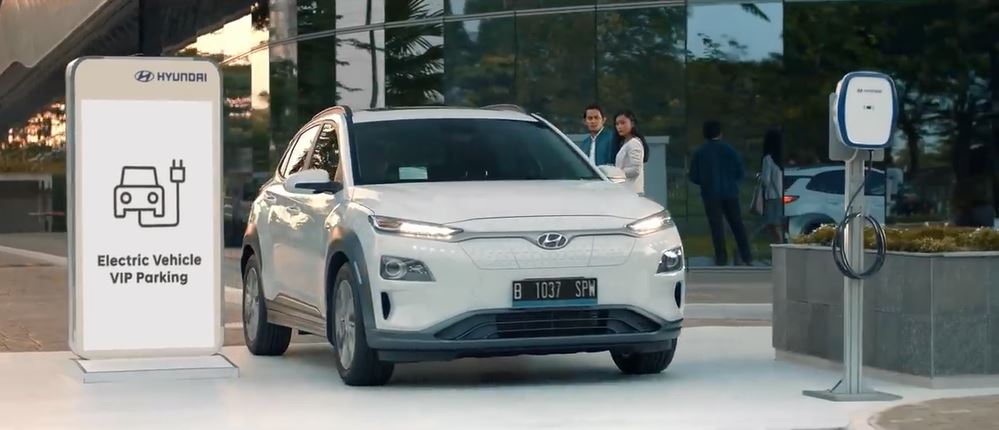 Hyundai Kona Electric: Mobil Listrik dengan Jarak Tempuh 600 KM Sekali Ngecas