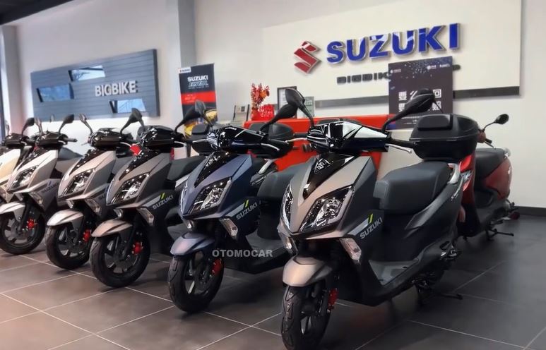 Suzuki Swing 125: Skutik Ganteng Pesaing Vario 125 dan Gear Ultima